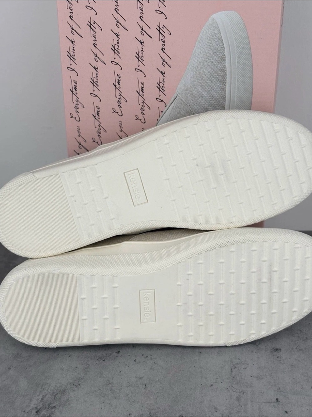 NEW Kensie Women's Salia Slip-On Shoes Beige Size 10 New In Box - Picture 4 of 5